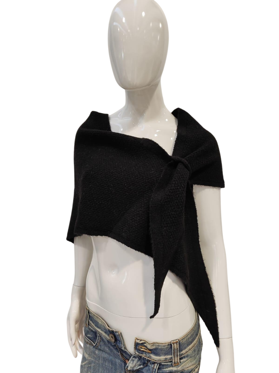LB26W703-20 PONCHO ELEGANTE CON PASSANTE NERO 55392