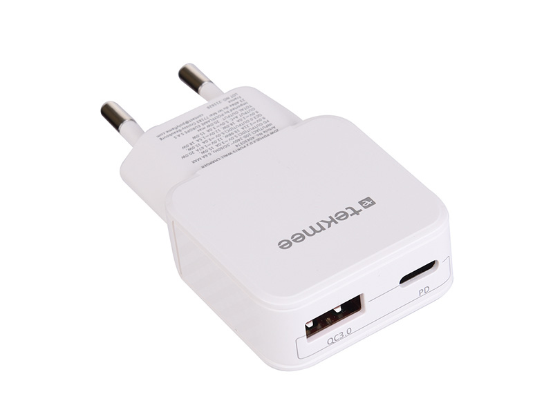 TEKMEE 40W 1M TYPE C - TYPE C LASER CABLE 20 W 2 PORTS C + USB SLIM CHARGER 41187 - Vista 3